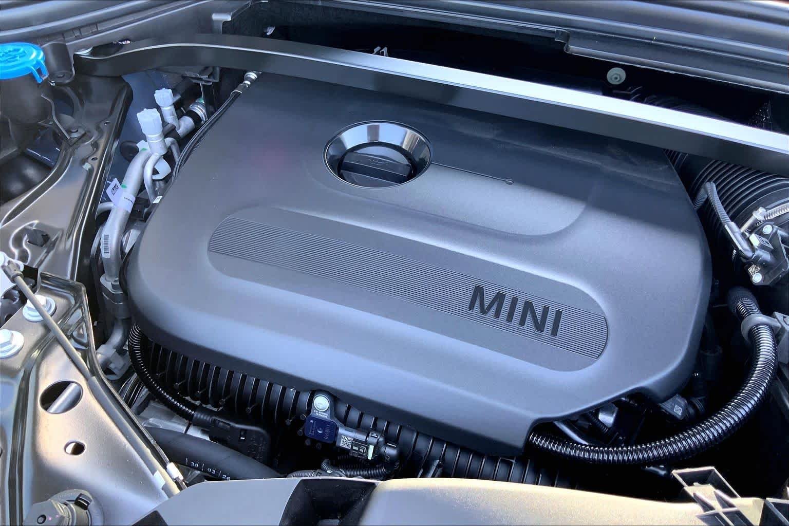 New 2027 Slate Blue Metallic MINI Iconic image 17