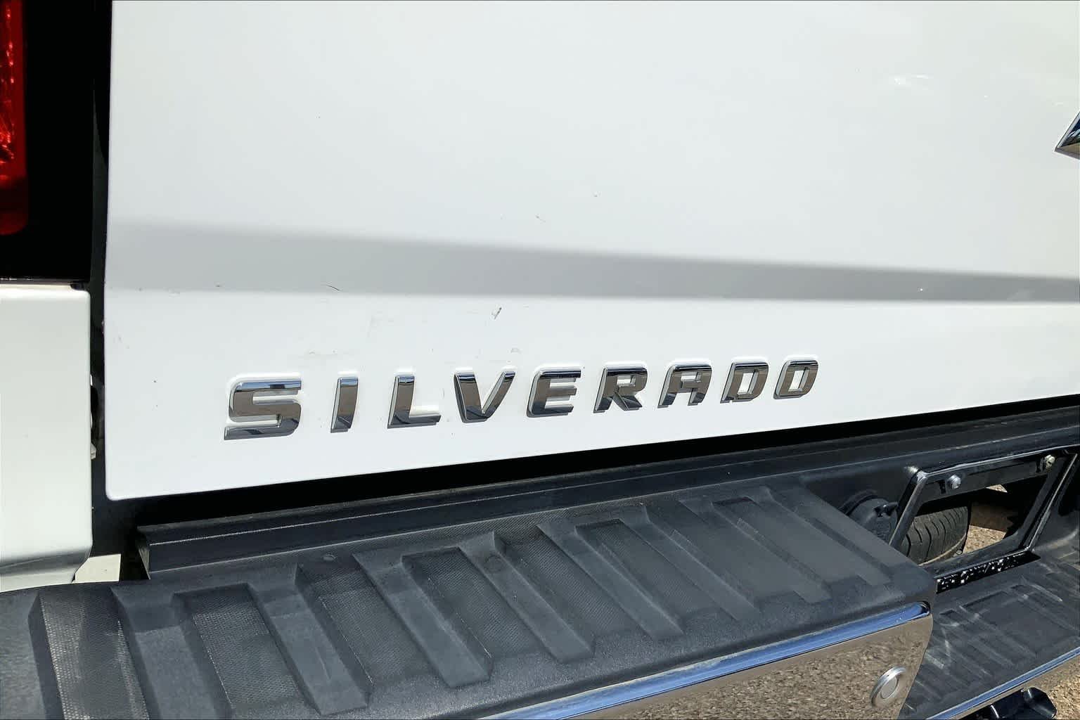 Used 2017 Summit White Chevrolet LT image 31