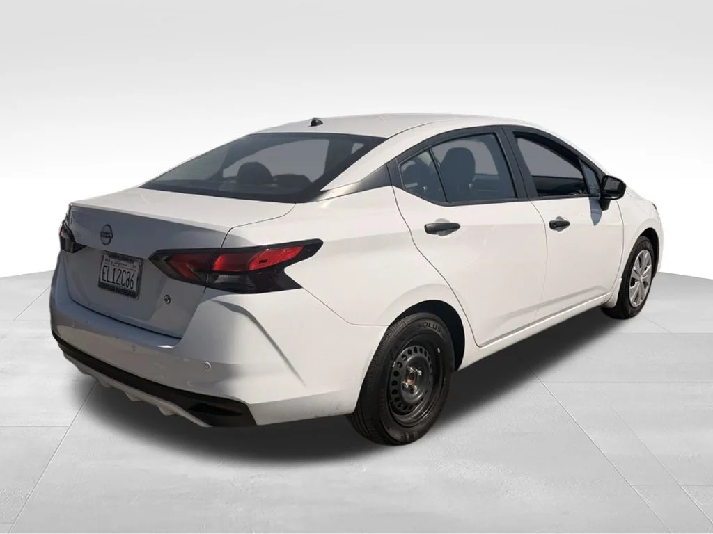 Used 2025 White Nissan 1.6 S image 4