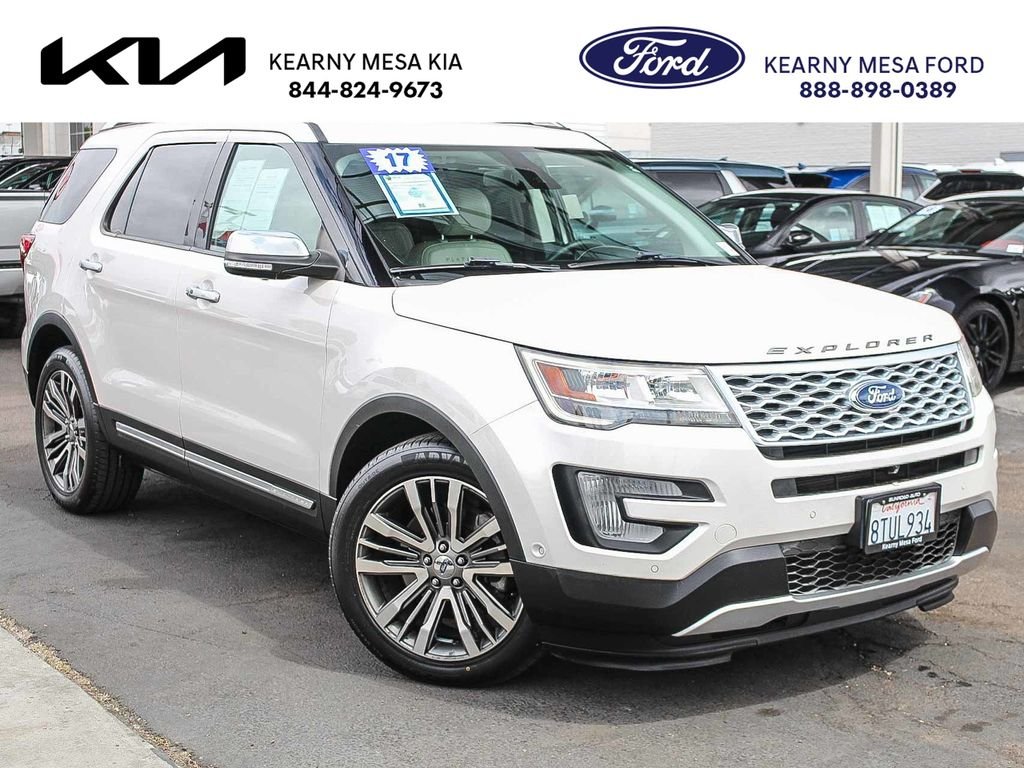 2017 Ford Explorer Platinum 4WD's photo