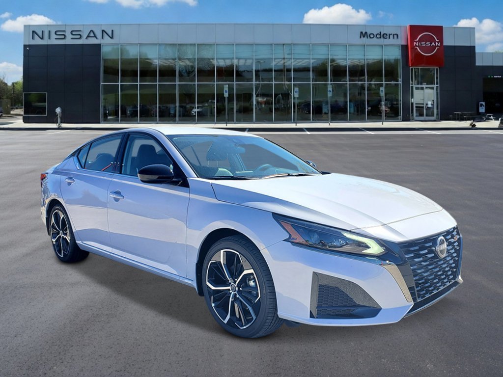 New 2026 Gray Sky Pearl Nissan SR image 2