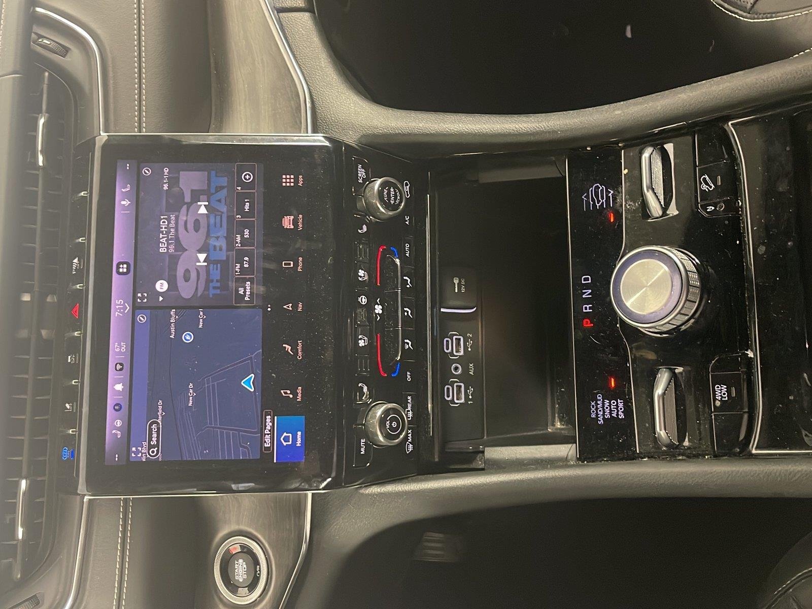 Used 2023 Hydro Blue Pearlcoat Jeep Overland image 22