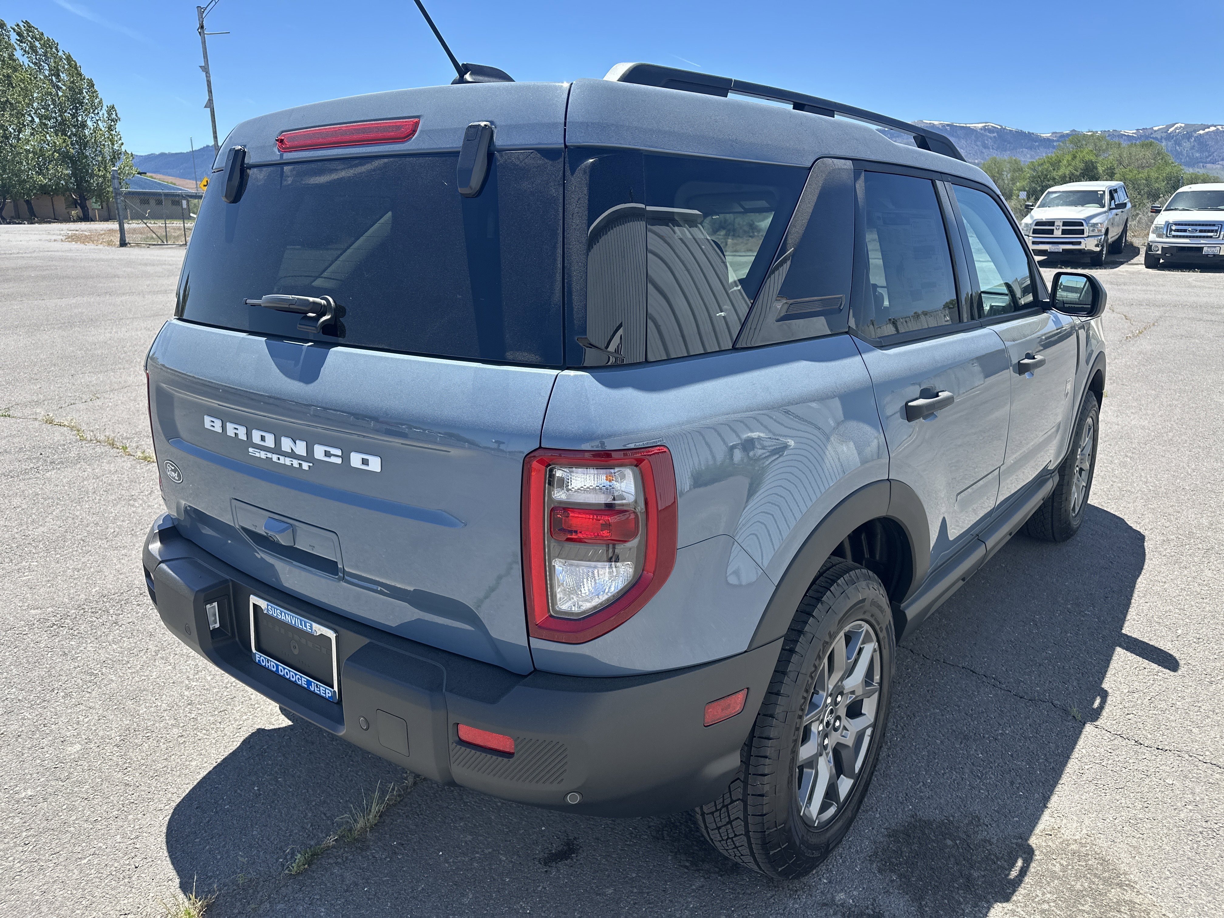 New 2026 Azure Gray Metallic Tri-Coat Ford Big Bend image 5