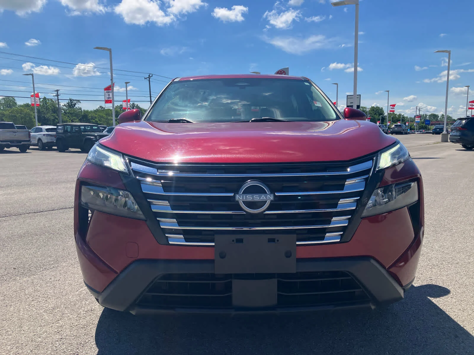 Used 2024 Scarlet Ember Tintcoat Nissan SV image 2