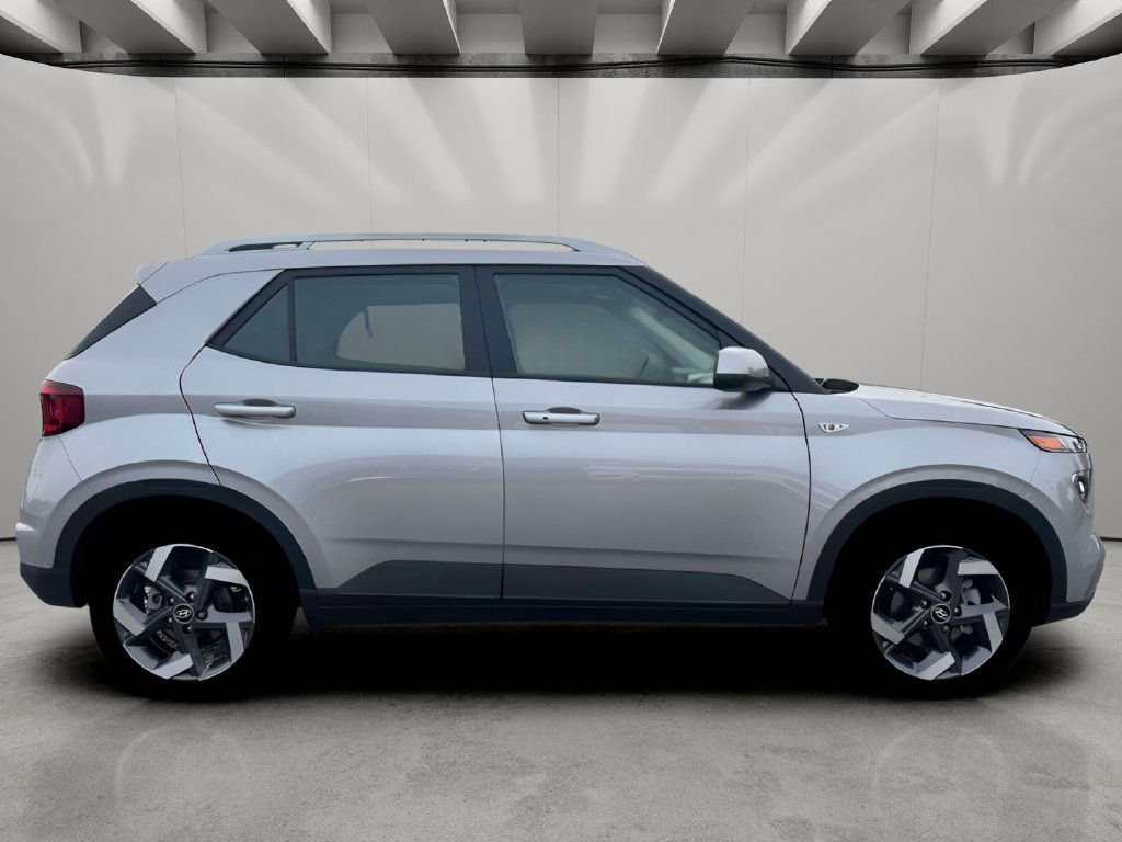 2026 Hyundai Venue SEL - Photo 8