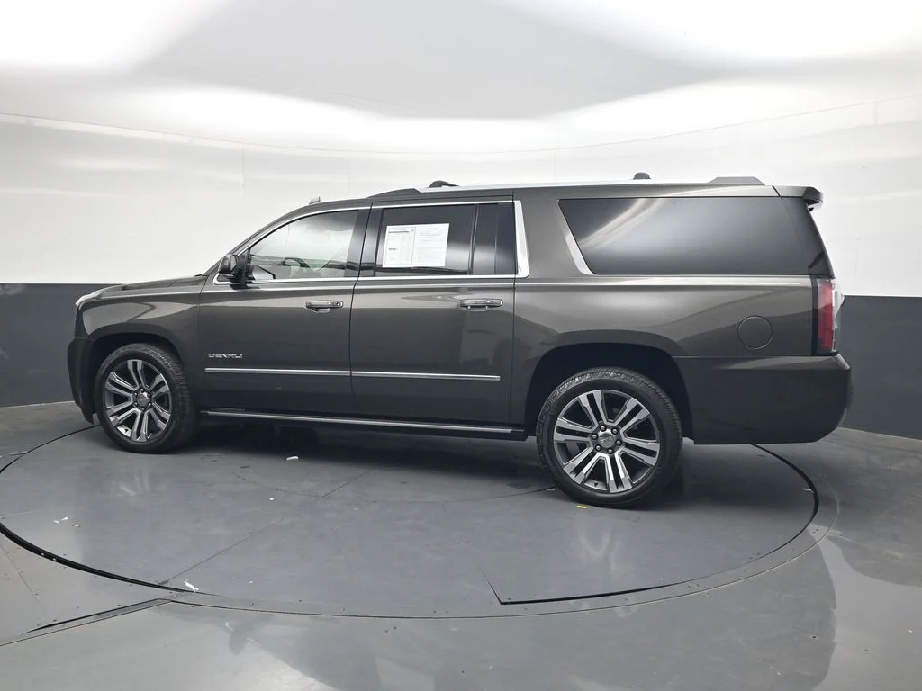 Used 2019 Gray GMC Denali image 8