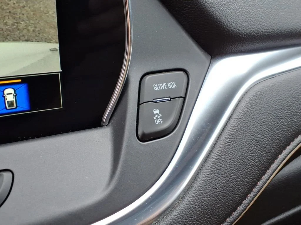 Used 2024 Iridescent Pearl Tricoat Chevrolet Premier image 21