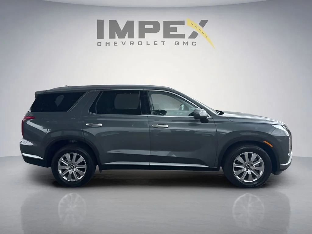 Used 2025 Charcoal Hyundai SEL image 6