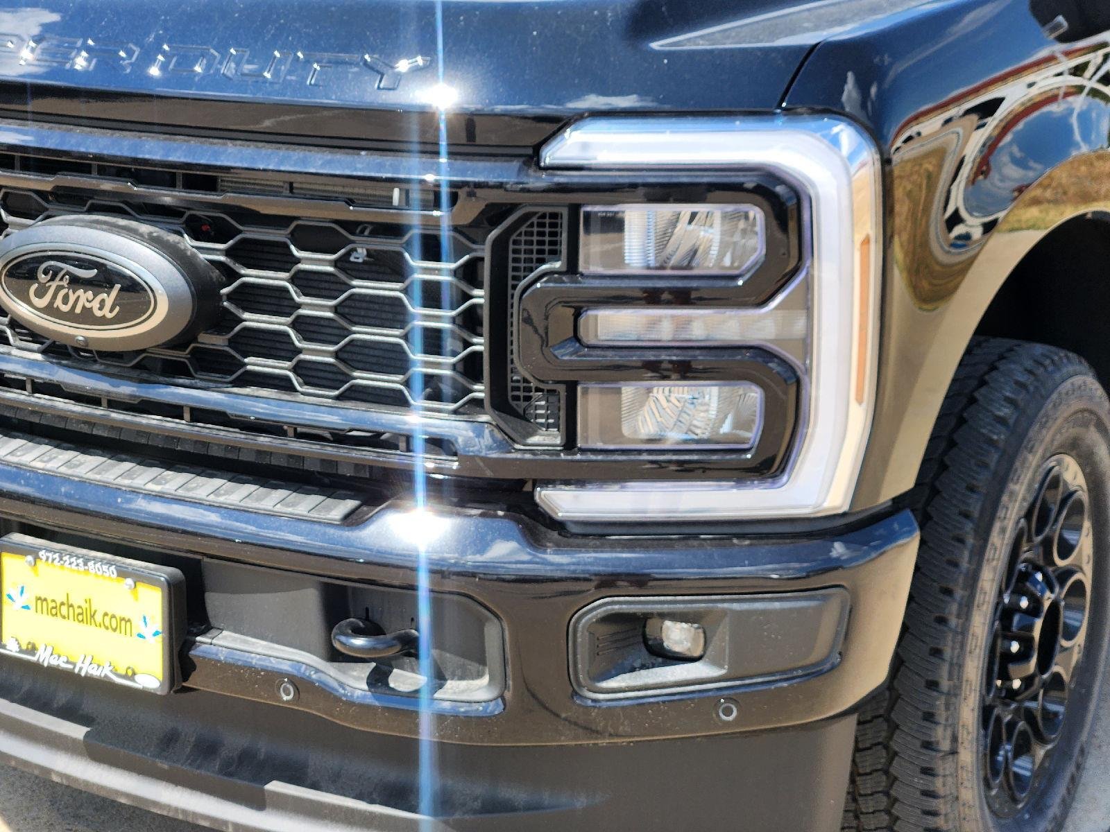 New 2026 Agate Black Metallic Ford F-250® Lariat® image 5