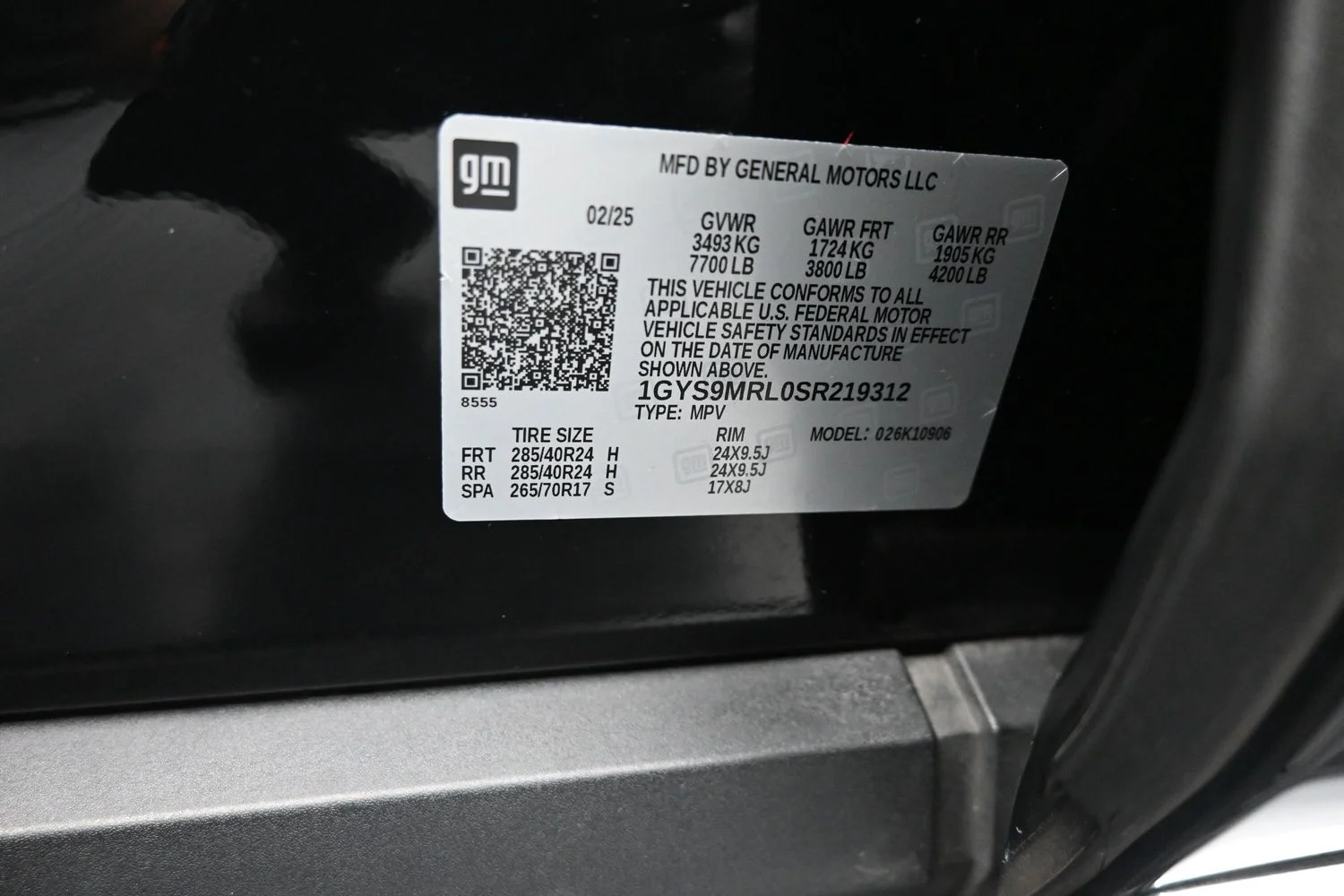 Certified Used 2025 Black Cadillac Premium Luxury Platinum image 29