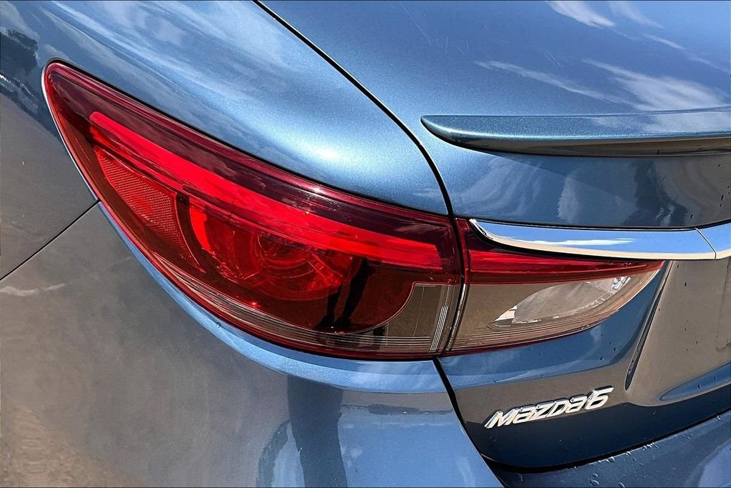 Used 2016 Blue Mazda i Grand Touring image 26