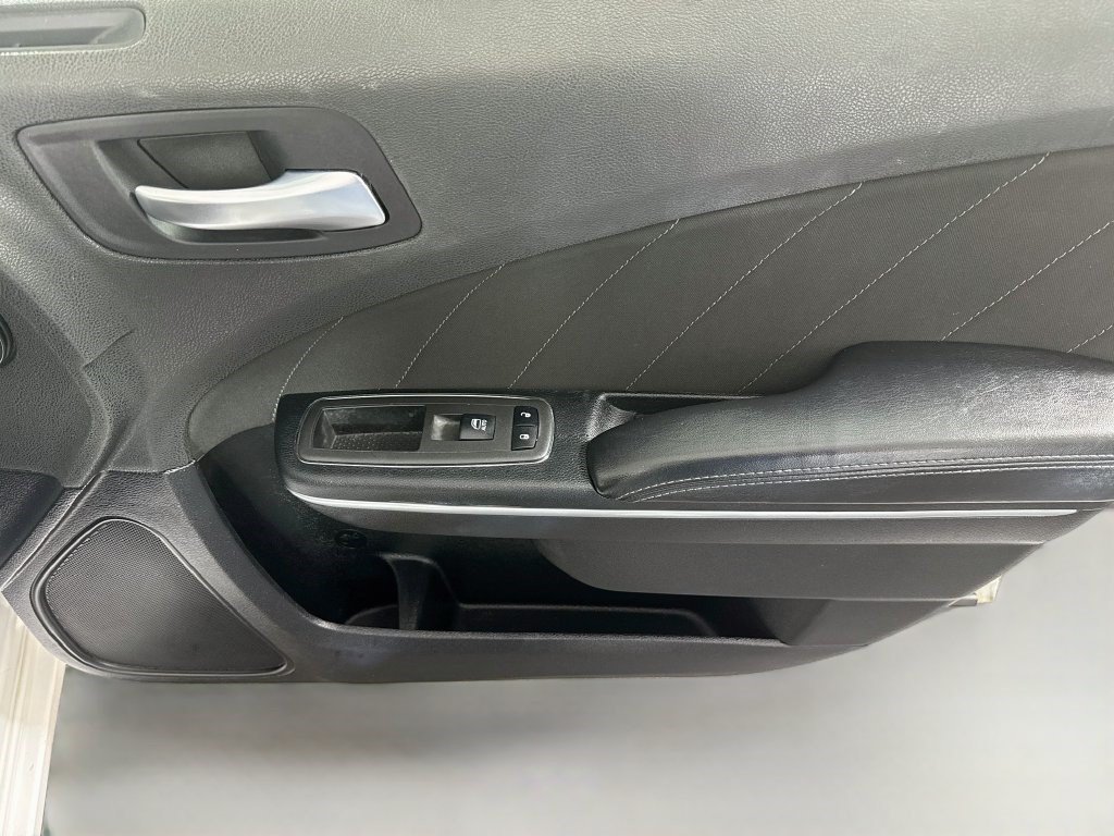 Used 2022 White Knuckle Clearcoat Dodge SXT image 25