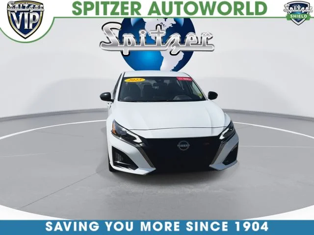 Used 2023 White Nissan 2.5 SR image 3