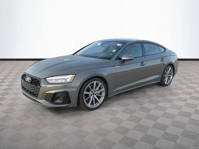 Used 2025  Audi 45 S line Premium image 3