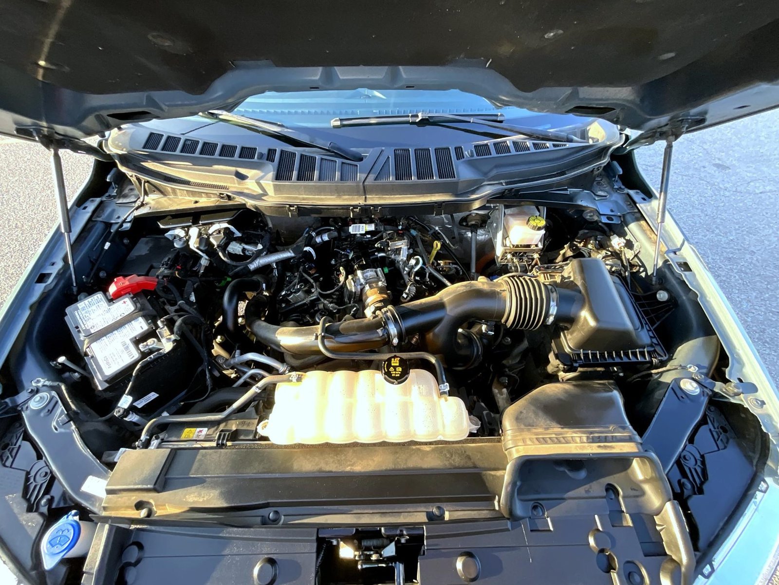 Used 2023 Blue Ford XLT image 27