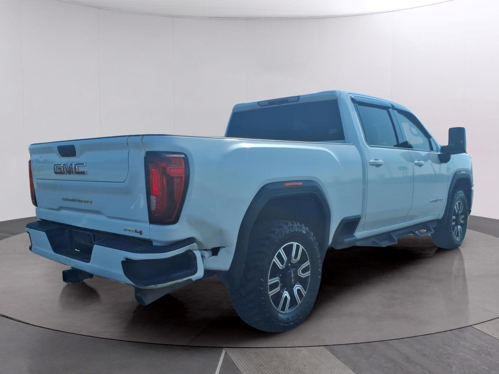 Used 2021 SUMMIT WHITE GMC AT4 image 5