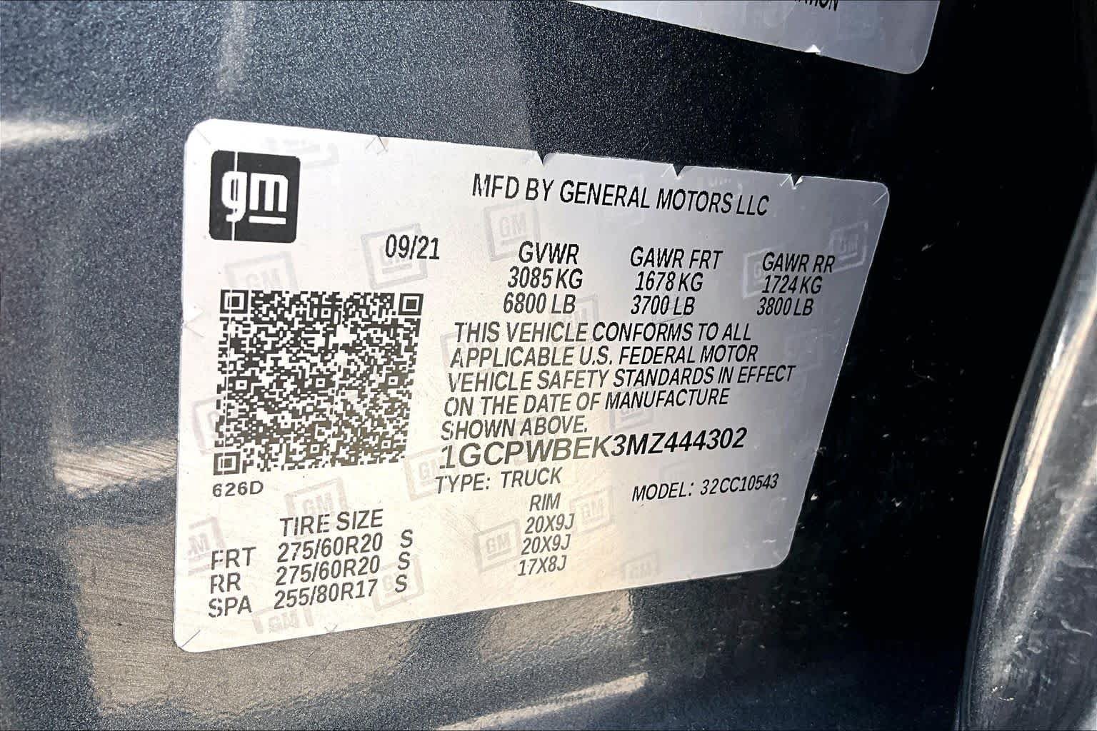 Used 2021 Shadow Gray Metallic Chevrolet Custom image 37