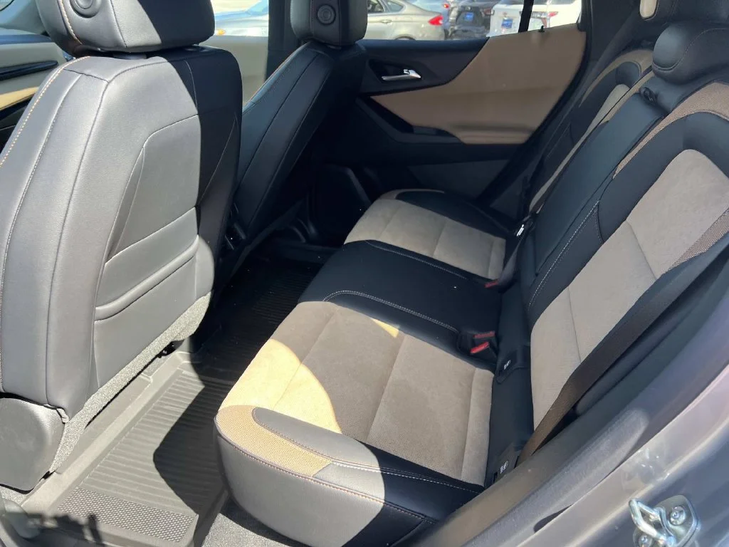2027 Chevrolet Equinox ACTIV - Photo 9