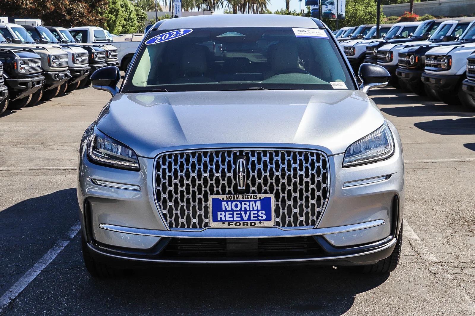 Certified Used 2023 Radiance Metallic Lincoln Standard image 2