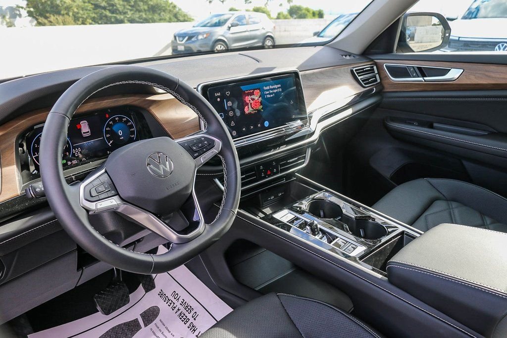 2026 Volkswagen Atlas SE w/Tech - Photo 26