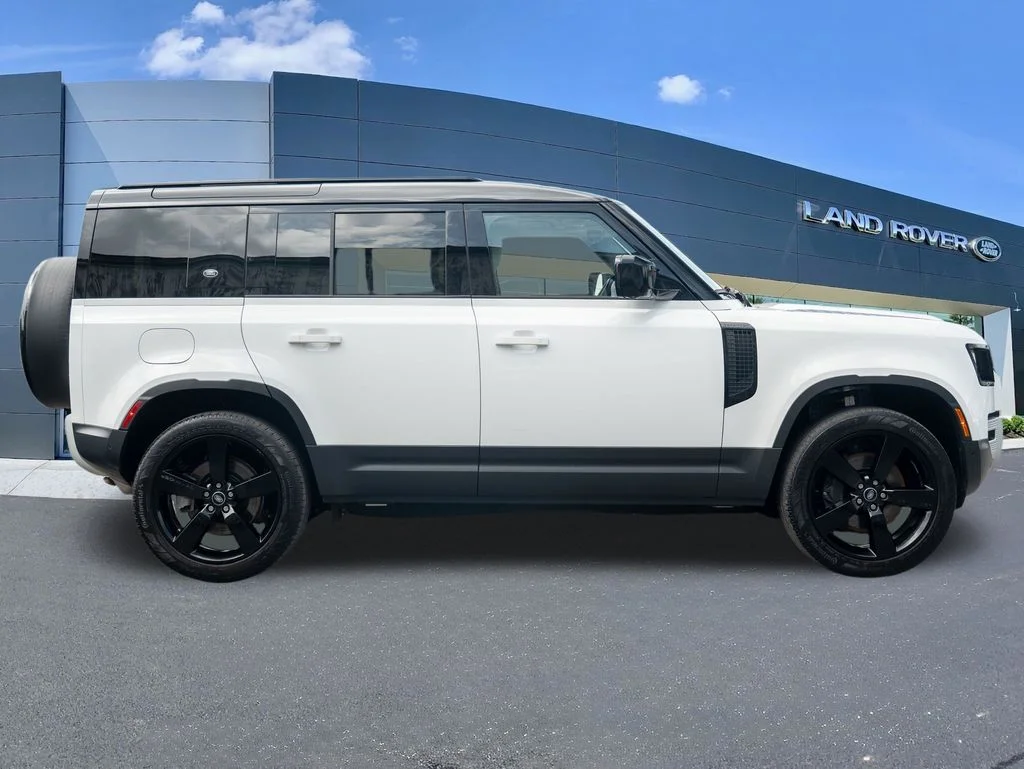 Certified Used 2024 White Land Rover S image 8