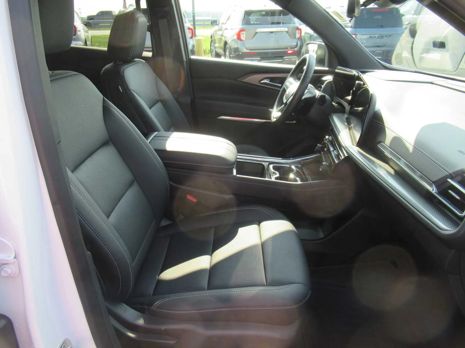 Used 2026 Summit White Chevrolet FWD LT image 13