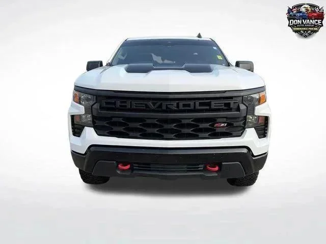 Used 2022 White Chevrolet Custom Trail Boss image 8