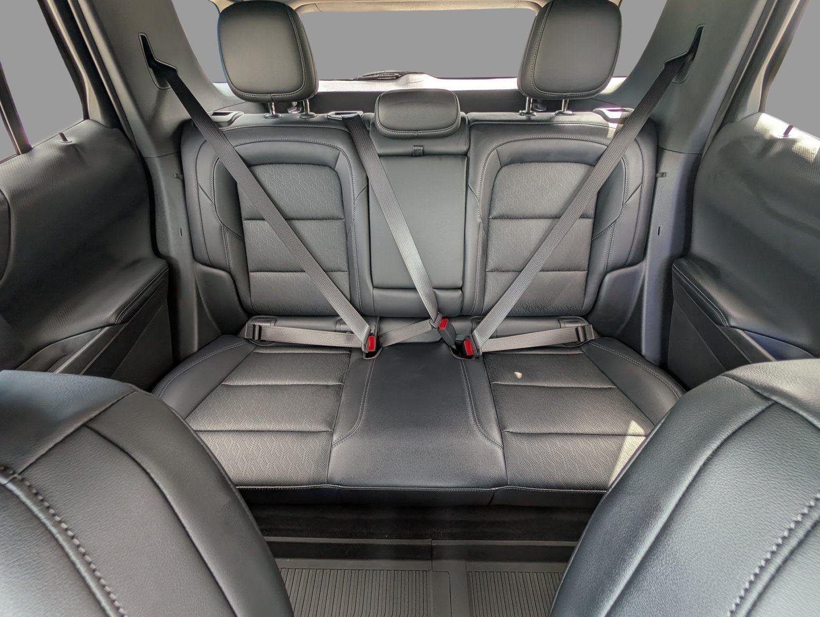 2027 Chevrolet Equinox LT - Photo 36