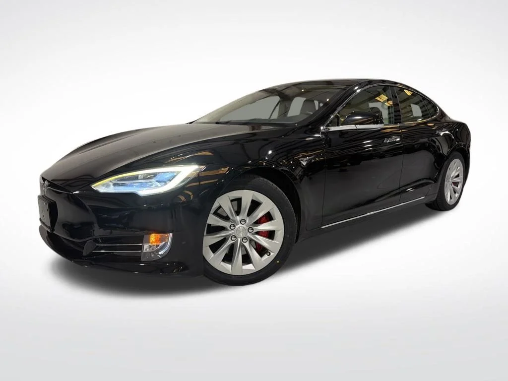 2019 Tesla Model S Performance's photo