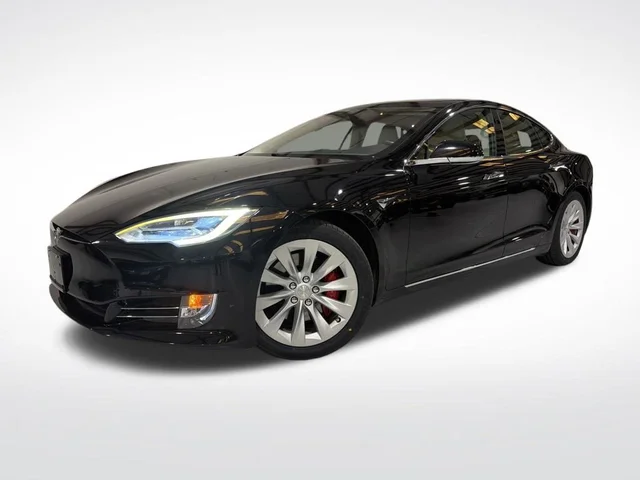 2019 Tesla Model S Performance's photo