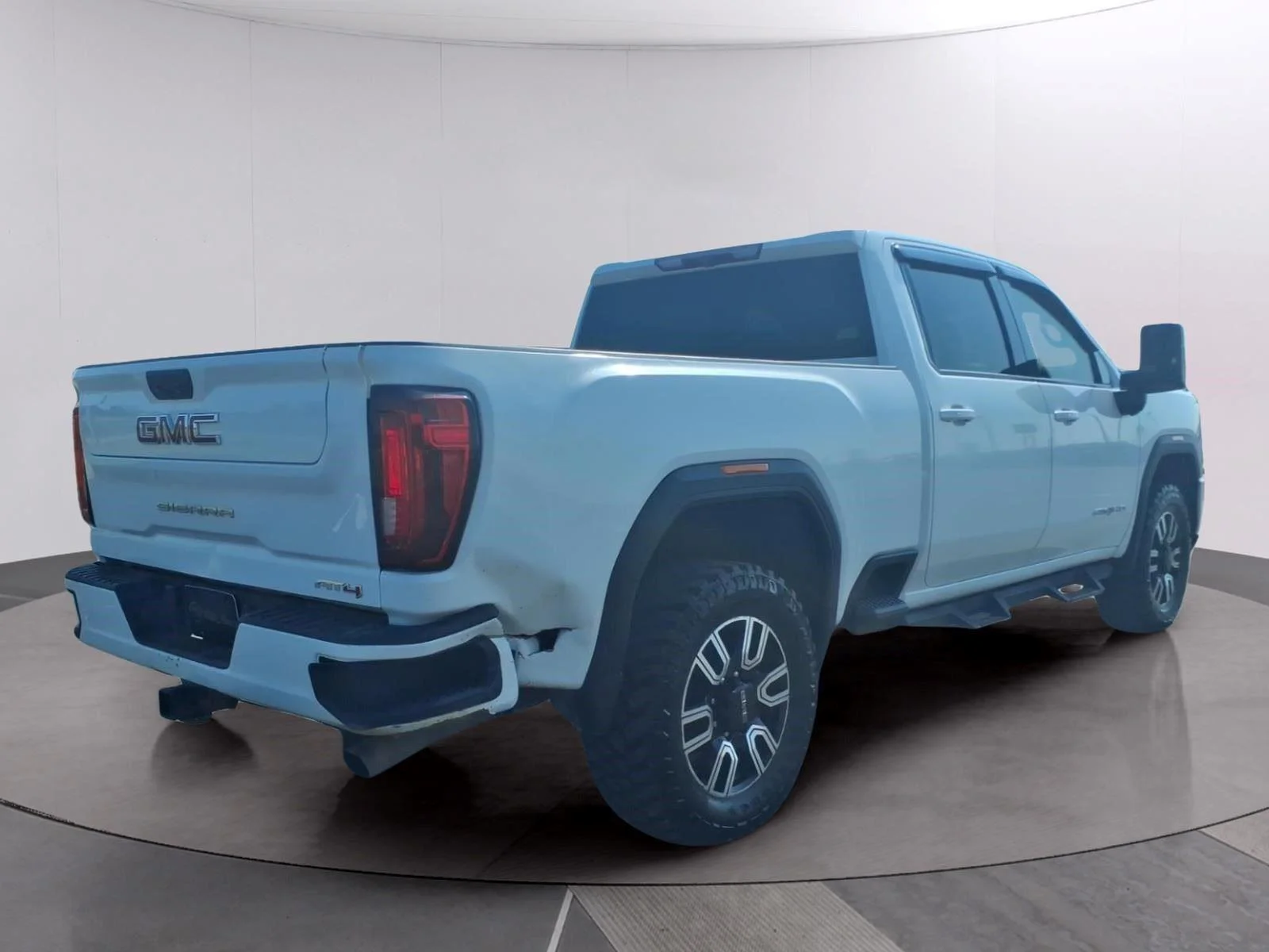 Used 2021 SUMMIT WHITE GMC AT4 image 5