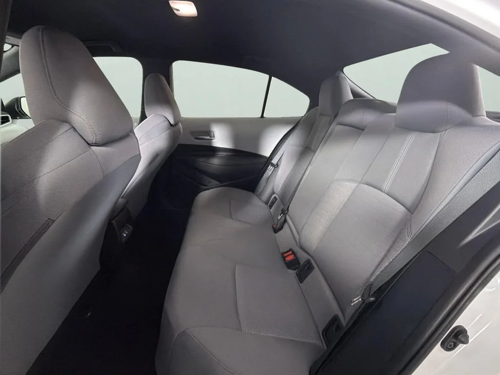 Used 2023 White Toyota SE image 27