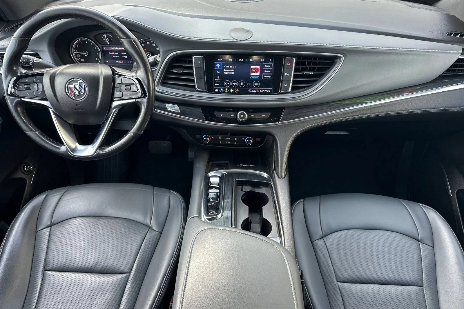 Used 2022 Summit White Buick Essence image 12