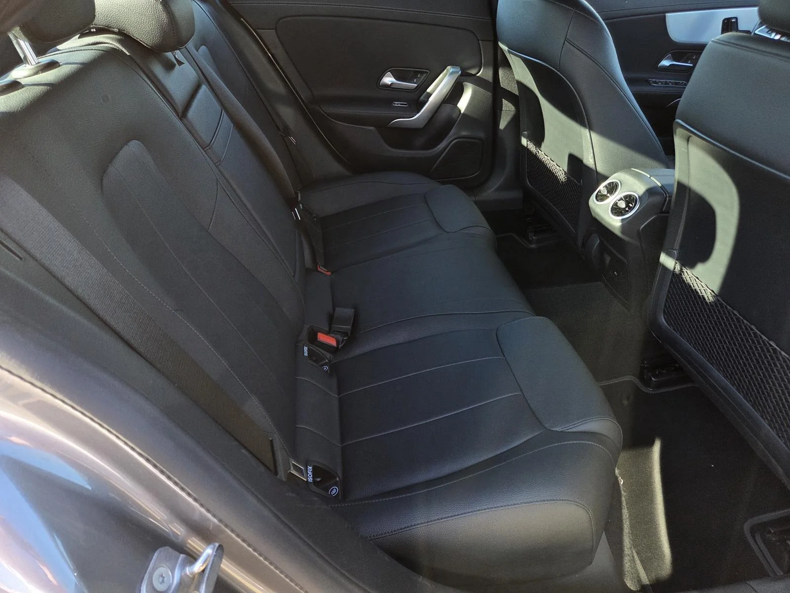 Used 2025 Mountain Grey Metallic Mercedes-Benz CLA 250 image 34