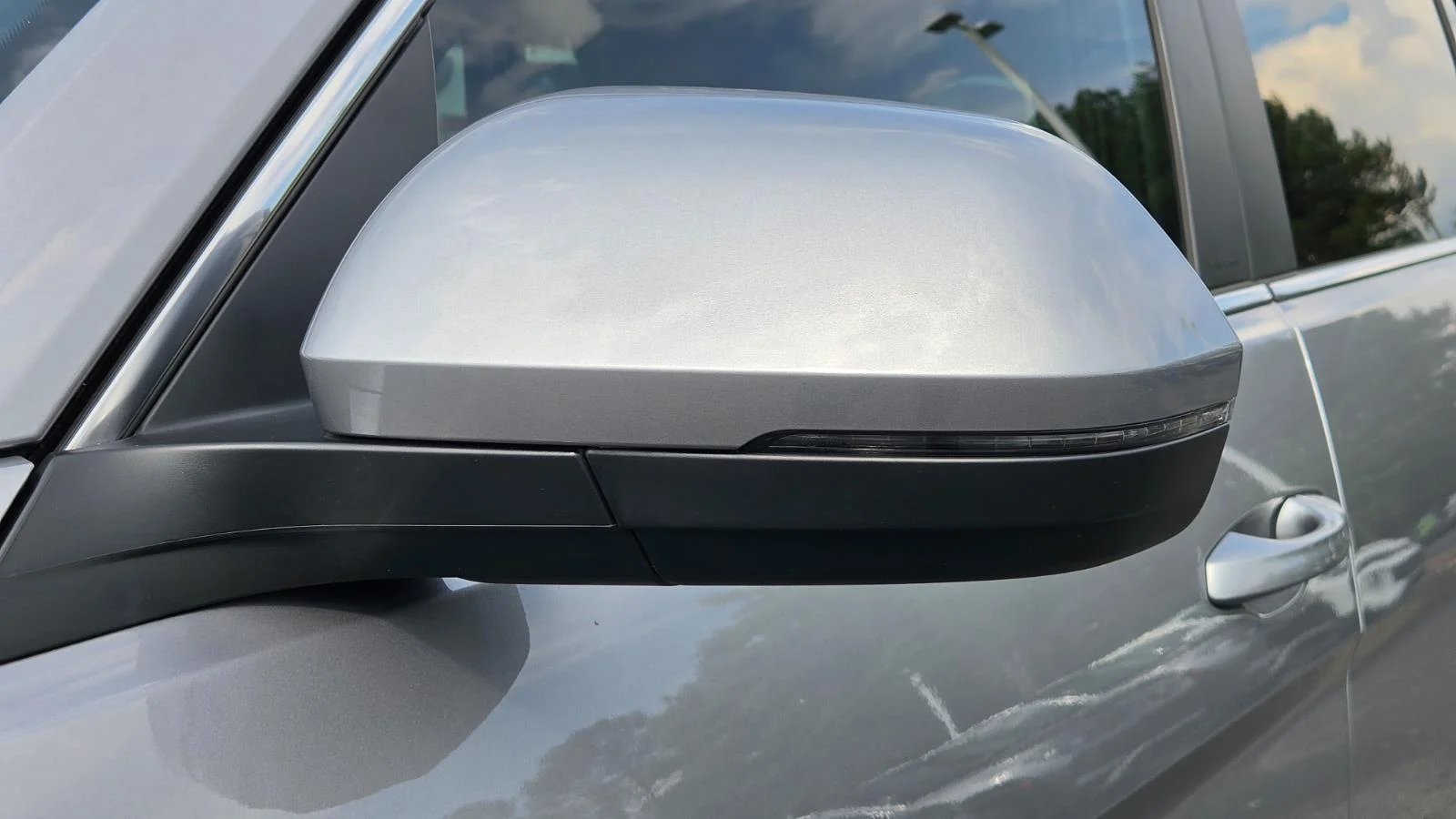 New 2026 silver mist metallic Volkswagen 2.0T SEL image 13