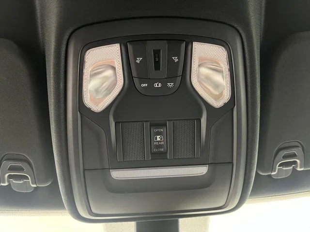 Used 2019 Black Ram Big Horn/Lone Star image 34