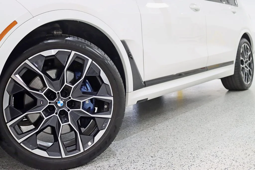 2025 BMW X7 M60i