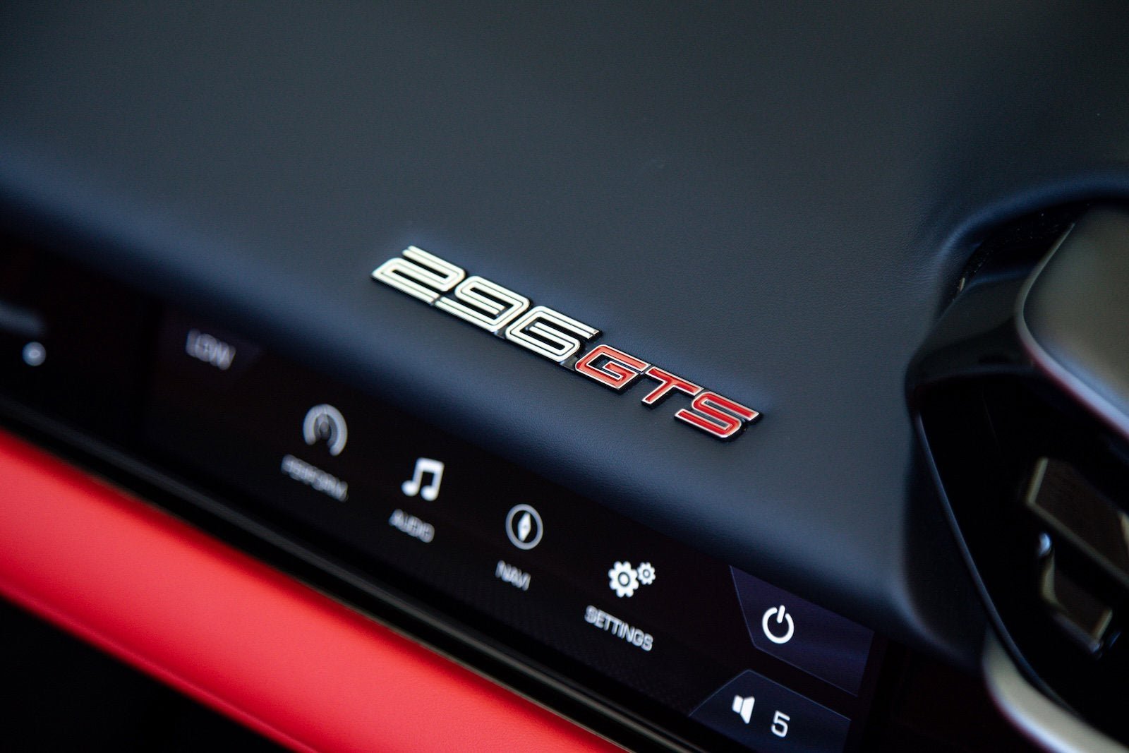 Certified Used 2025 Nero Ferrari  image 20