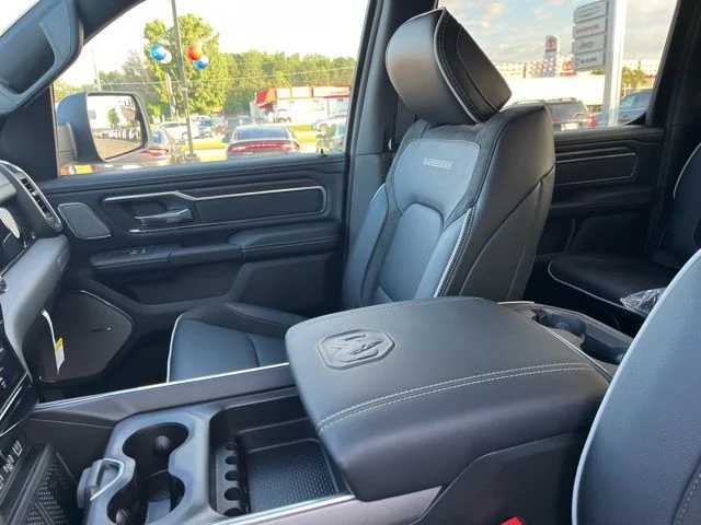 2026 RAM 1500 Laramie - Photo 10