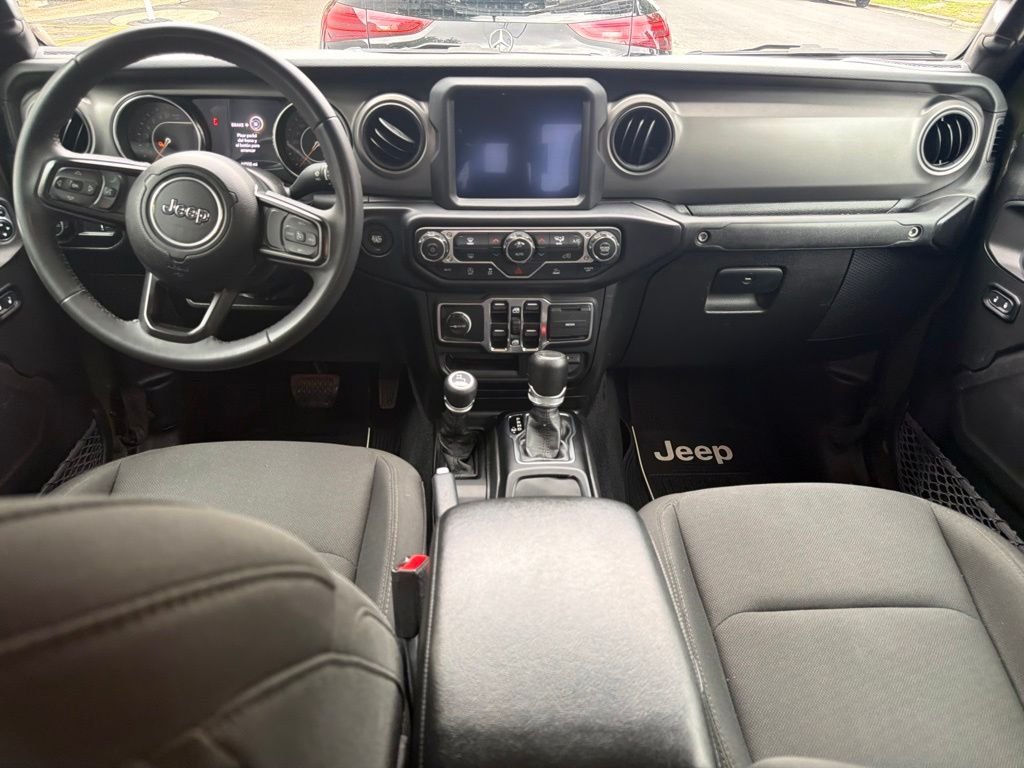 Used 2023 Green Jeep Sport S image 23