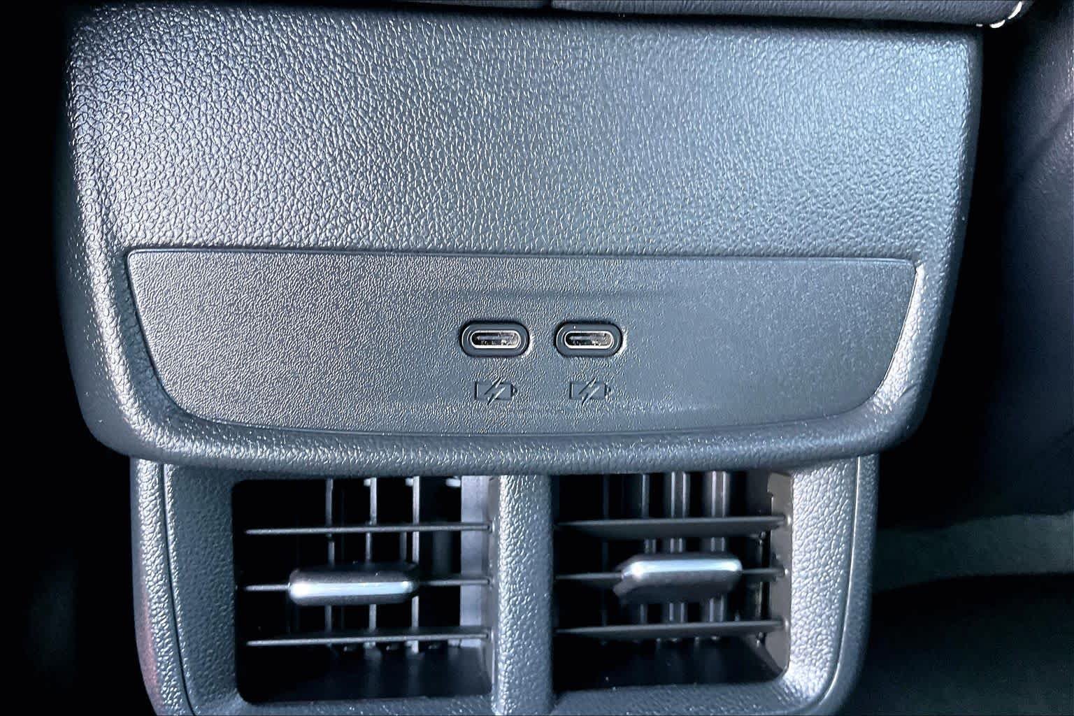 Used 2026 Sterling Metallic GMC AWD Elevation image 31