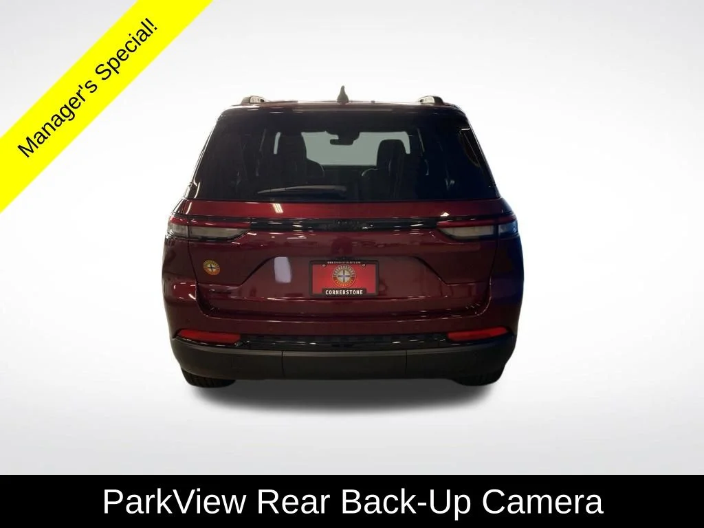 Used 2025 Red Jeep Altitude image 18