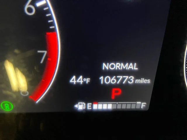 Used 2023 Silver Honda EX image 17