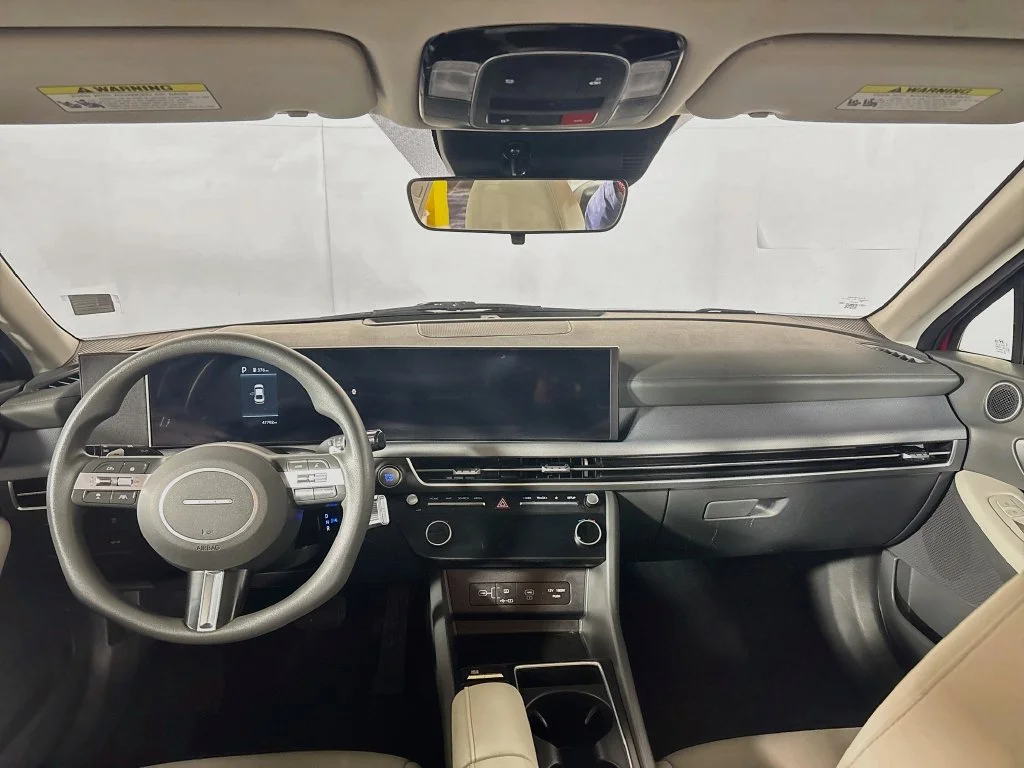 Used 2025 Red Hyundai SEL image 12
