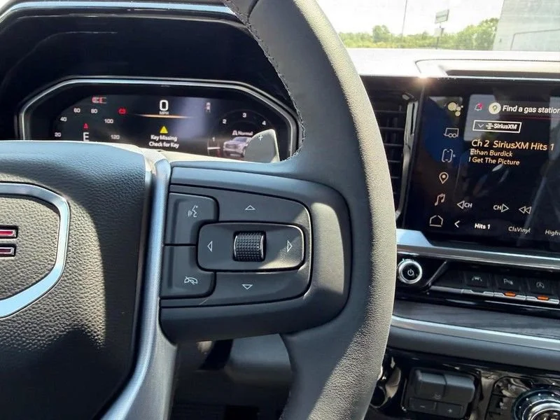 2026 GMC Sierra 1500 SLT - Photo 11