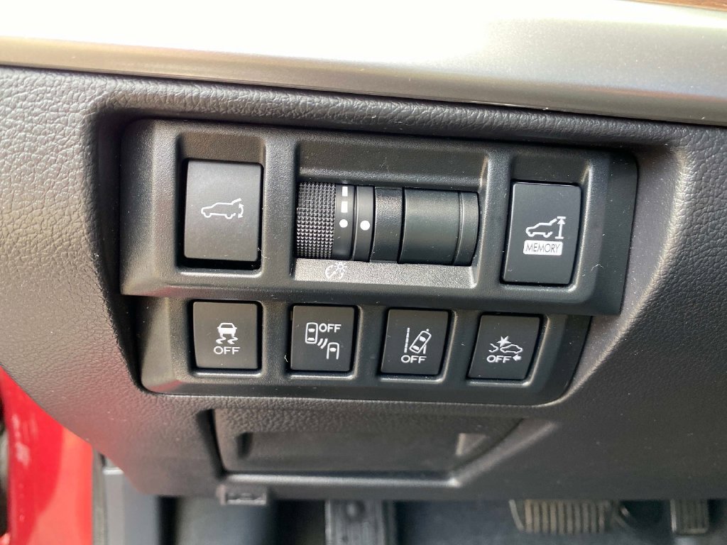 Used 2019 Red Subaru 2.5i image 25