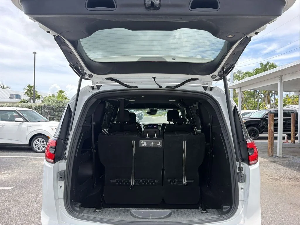 Used 2021 White Chrysler Touring L image 33