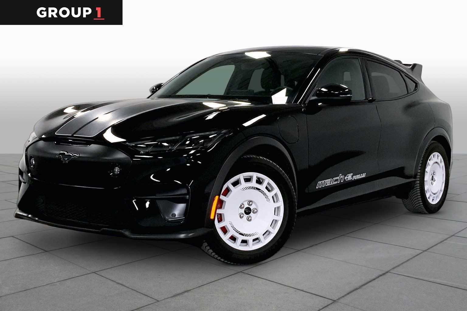 2025 Ford Mustang-Mach-e GT's photo