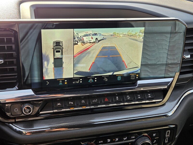 Used 2022 Gray Chevrolet ZR2 image 30