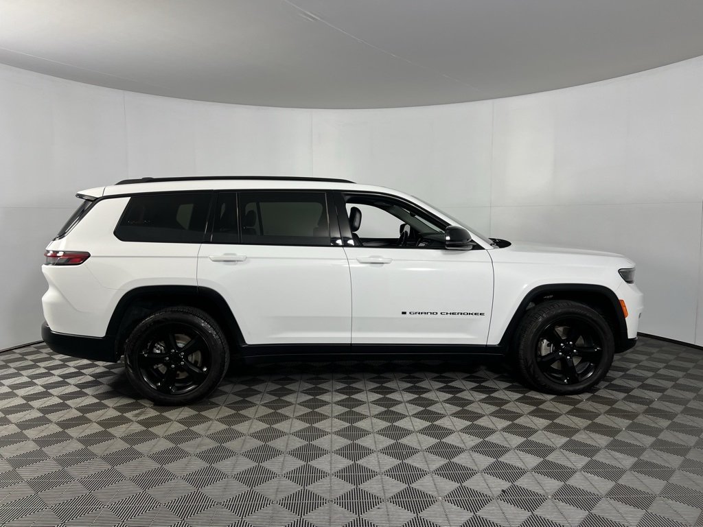 2022 Jeep Grand Cherokee Limited photo 3